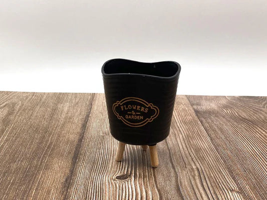 Mini Flower Pot with Small Wodden Feet