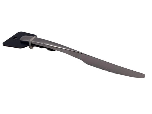 Plain modern stand alone dinner knife.
