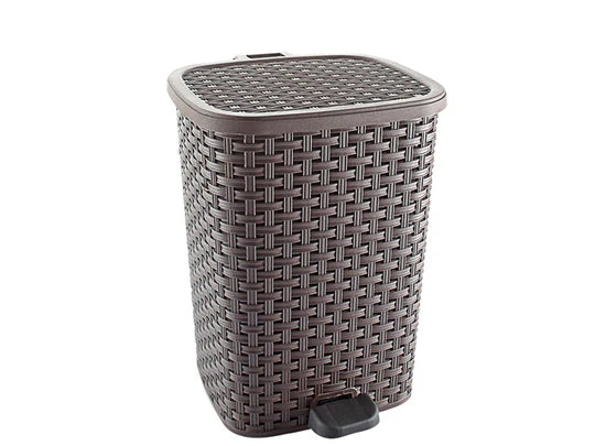 Rattan Plastic Pedal Dustbin 26 lt